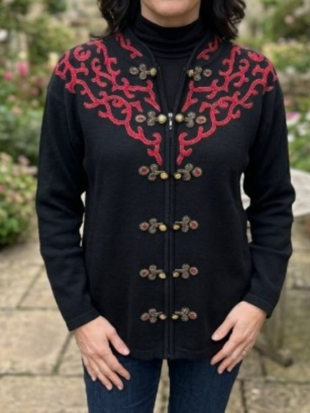 Vintage Womens Black 100% Wool Red Embroidered Beaded Sweater Size L- XL